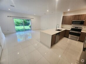 Building Photo - 1330 Crystal Way