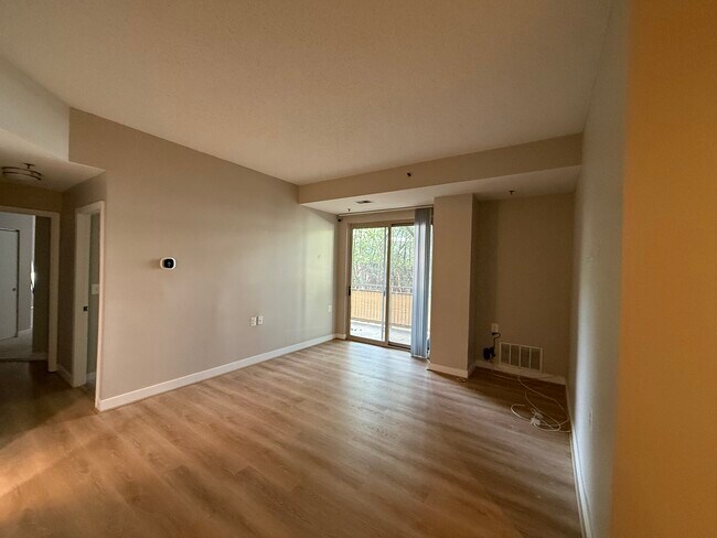 Building Photo - 7500 Woodmont Ave