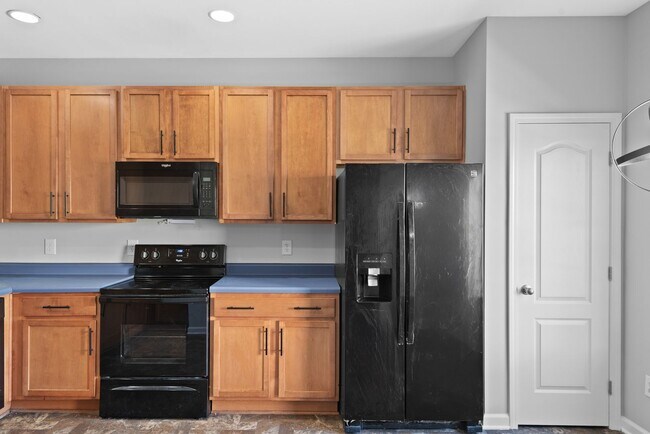 Foto del edificio - 3-Bedroom Townhouse in the Heart of Raleigh