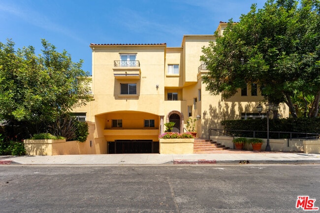 Building Photo - 2311 Schader Dr