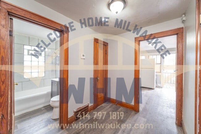 Building Photo - 5510 N 34th St