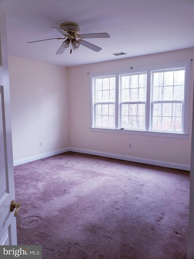 Foto principal - 8007 Leland Rd