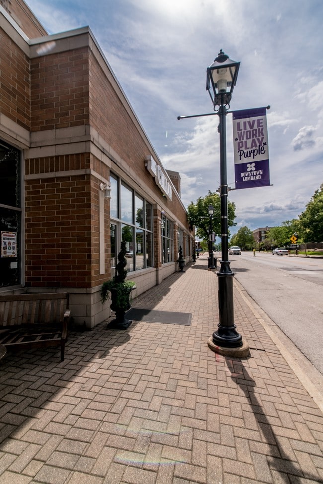 Building Photo - One South Lincoln