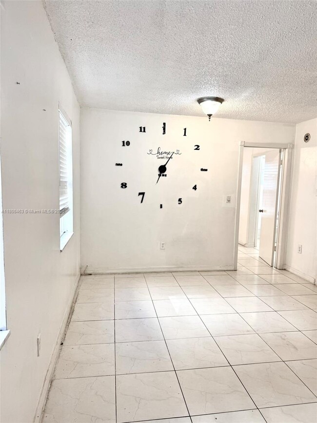 Foto del edificio - 1525 NW 19th Terrace