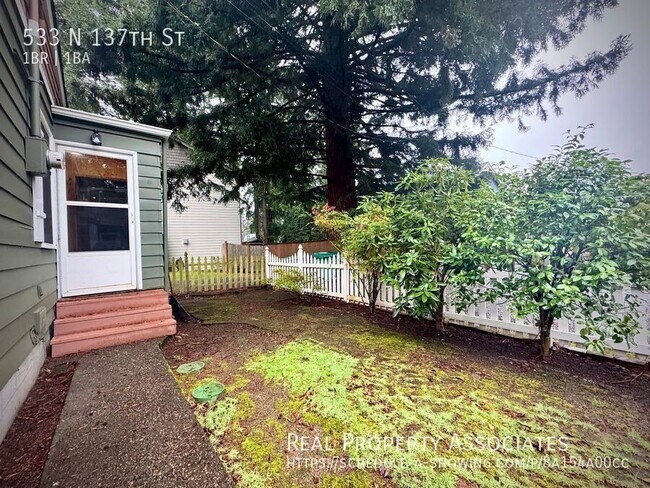 Foto del edificio - 533 N 137th St