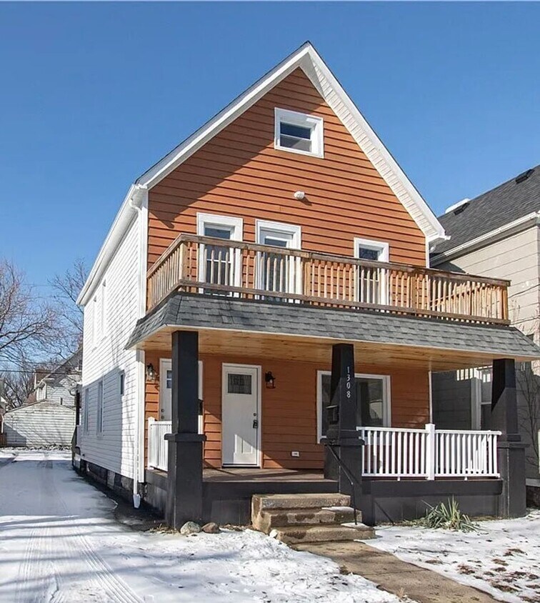 Primary Photo - 87th,W.1308