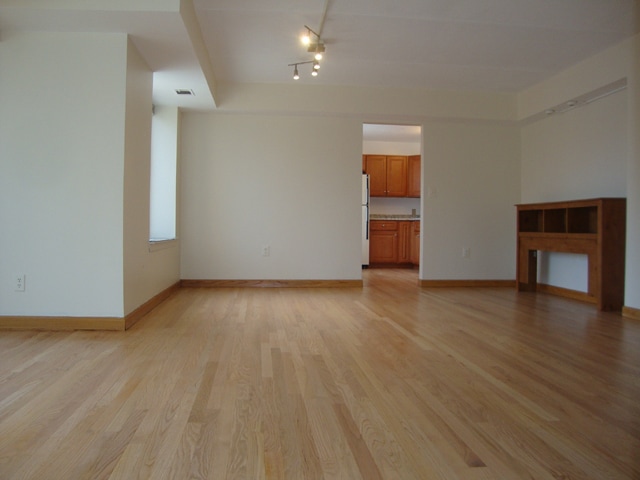 Building Photo - 1243 Beacon St