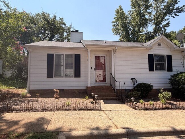 Building Photo - 5917 Crape Myrtle Ln