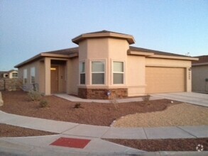 Building Photo - 5980 Redstone Rim Dr