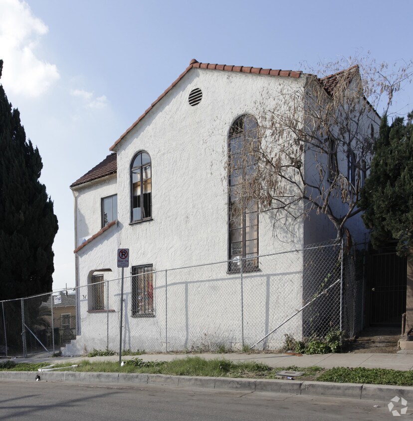 Building Photo - 337 N Benton Way