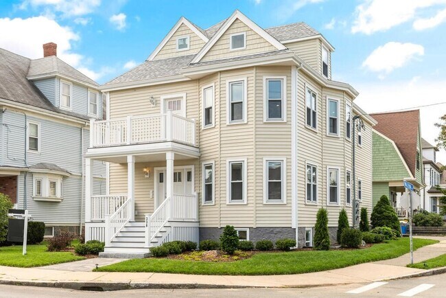 Foto del edificio - 338 Pleasant St