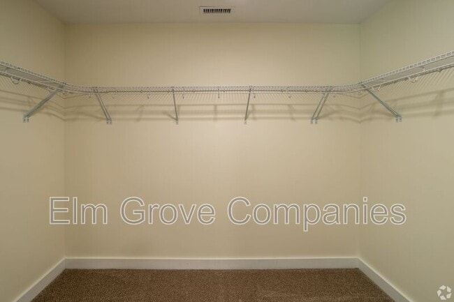 Building Photo - 64 Monroe Dr