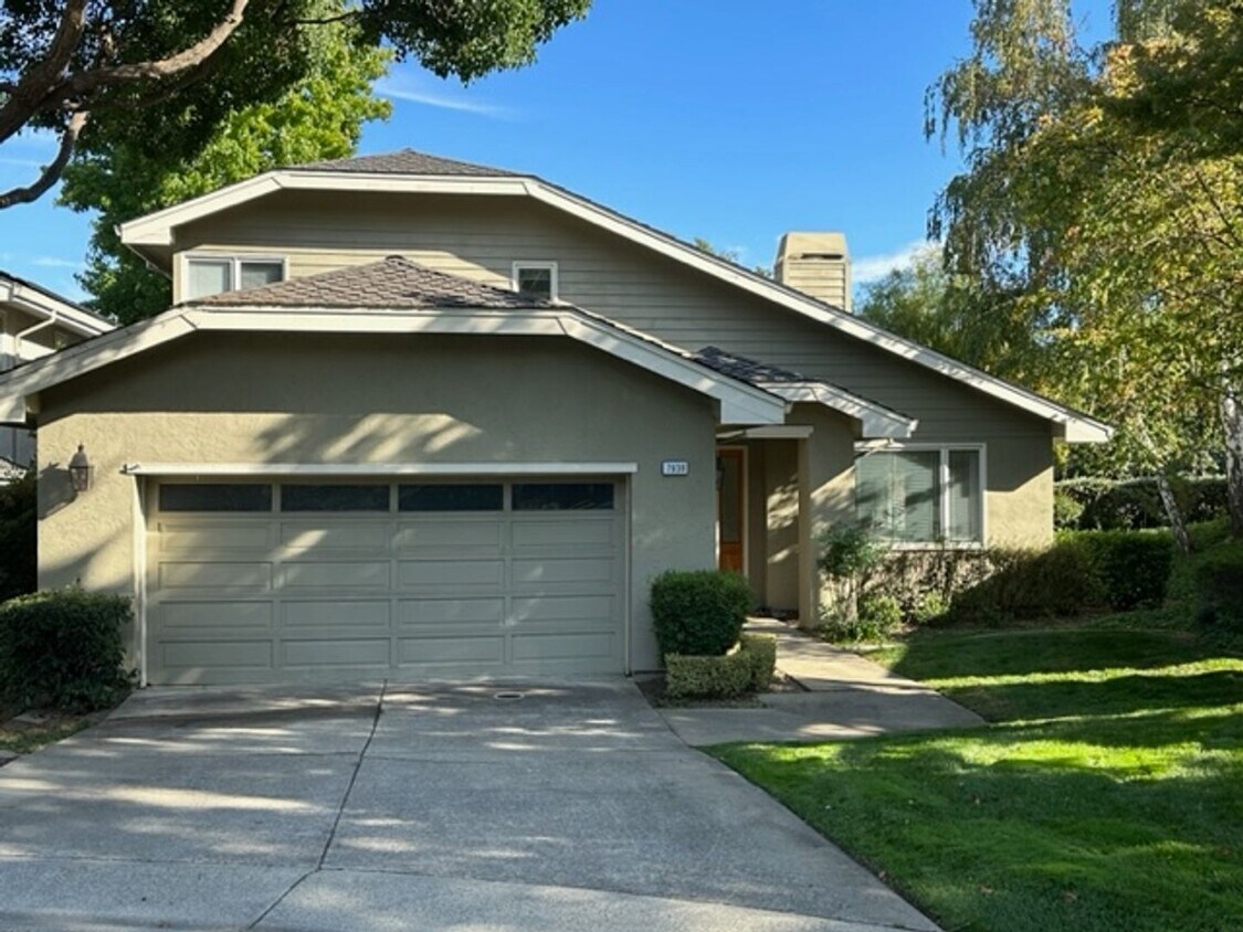 Primary Photo - Pleasanton Golden Eagle 4 bedroom, 3 bath