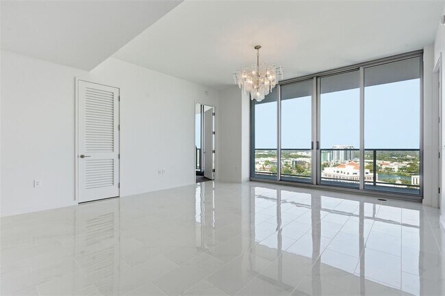 Foto del edificio - 400 Central Ave