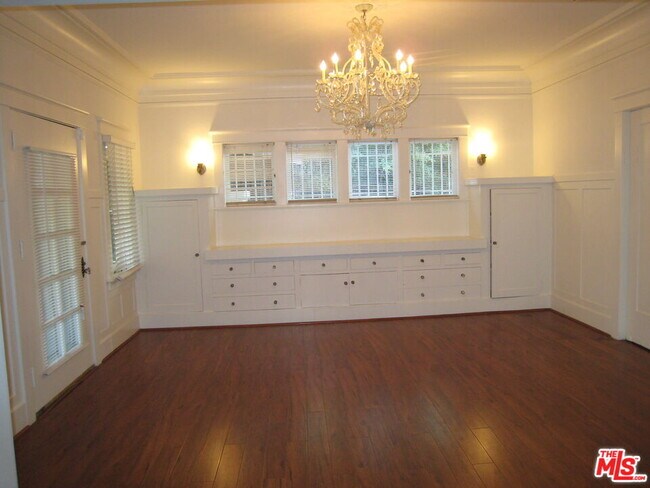 Foto del edificio - 153 S Gramercy Pl