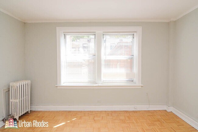 Foto del edificio - 711 W Belmont Ave