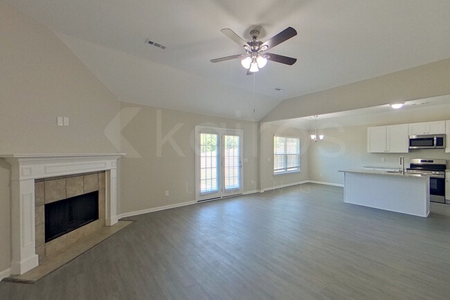 Foto del edificio - 724 Park Ln