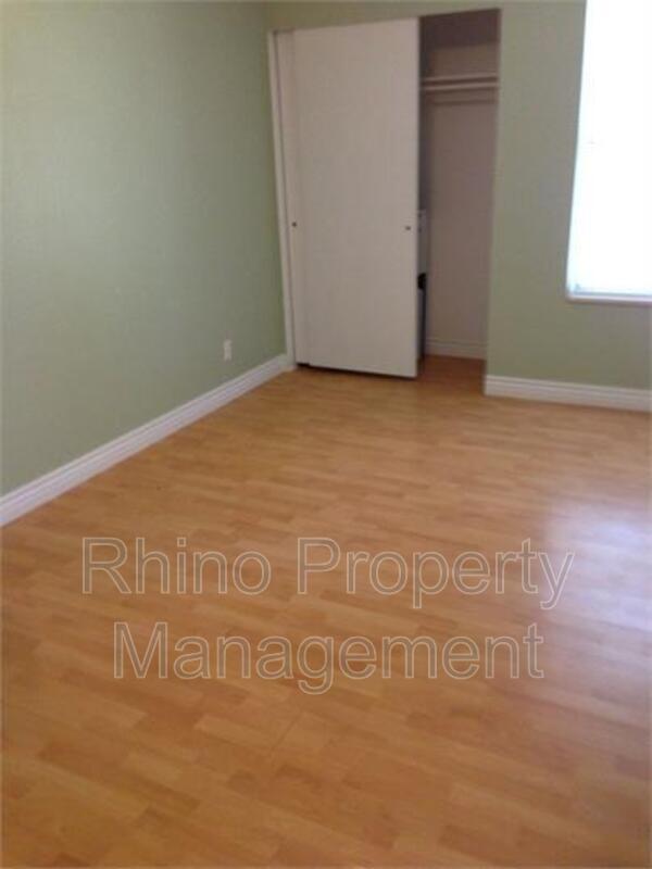 Building Photo - 555 Star Crest Dr W