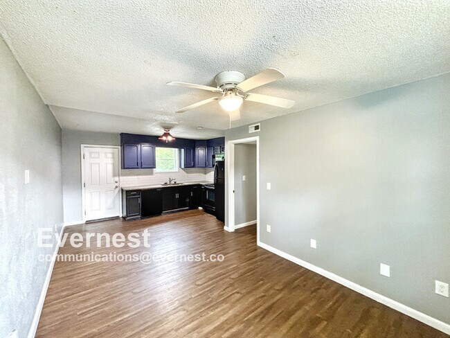 Foto del edificio - 1565 Burns Ave