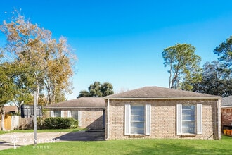 Building Photo - 2811 Eaglerock Cir