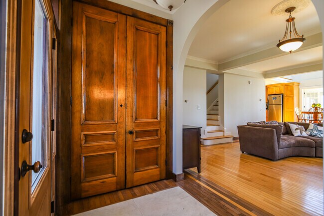 Building Photo - 44 Maquoit Dr