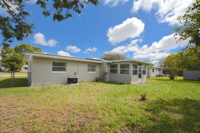 Building Photo - 2913 Rosemarie Dr