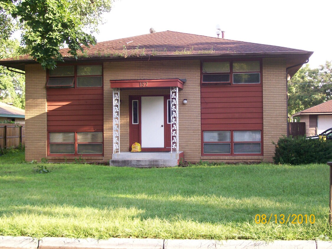 Primary Photo - 157 Mississippi Pl NE