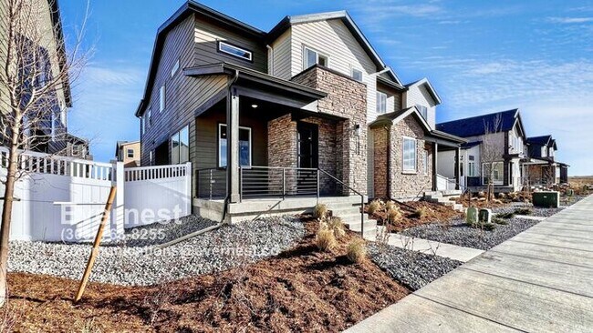 Building Photo - 3-Bedroom, 2.5-Bath Home with Modern Appli...