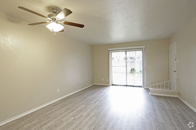 1BR,1BA - 650SF - LIVING AREA - Midtown @ 7575