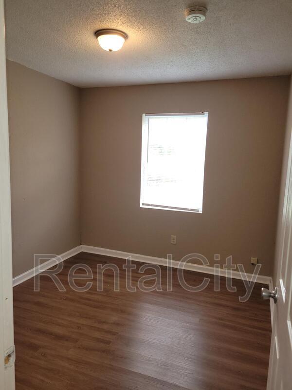 Building Photo - 1401 Meeks St