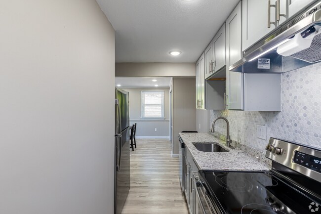 Building Photo - 89 Cheney Dr