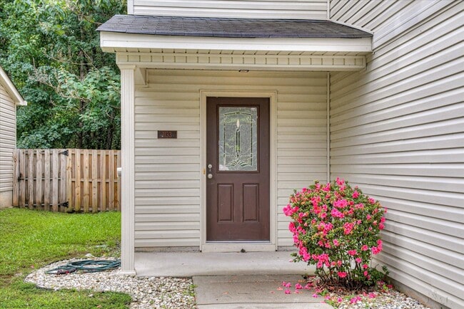 Building Photo - 1133 Sierra Ln