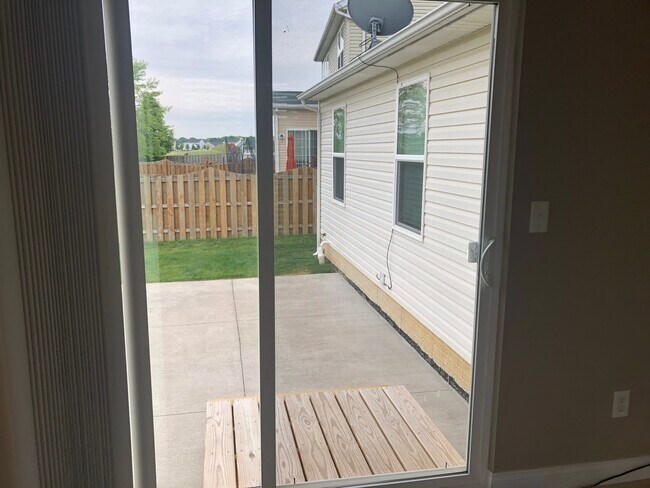 Foto del edificio - 6593 Majestic Dr