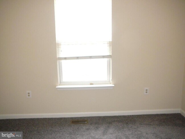 Foto del edificio - 406 Park Cove Dr