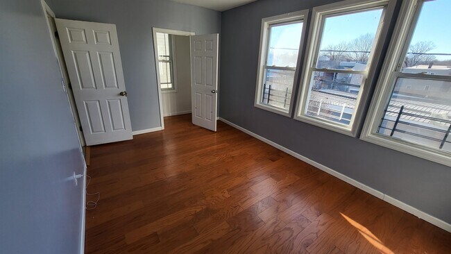 Building Photo - 45 Highland Ave