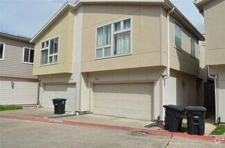 Building Photo - 5411 Lindsay Ln