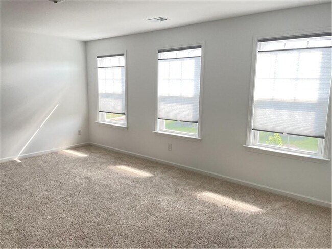 Foto del edificio - 5405 Coltman Dr