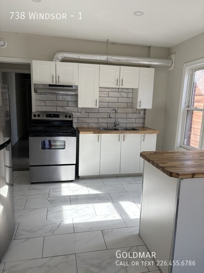 Building Photo - 738 Windsor Ave