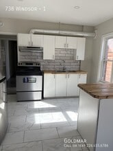 Building Photo - 738 Windsor Ave