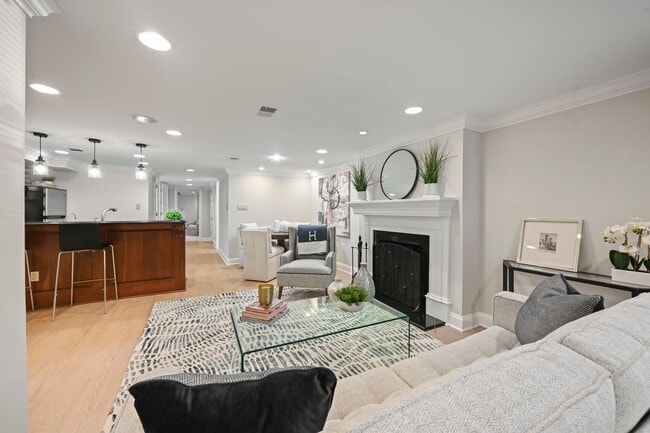 Building Photo - Welcome Home to Your Stylish 1 BR/1BA  in Adams Morgan!