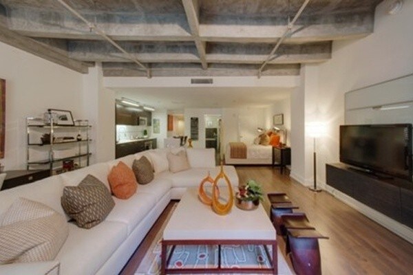 Foto del edificio - 727 W 7th St