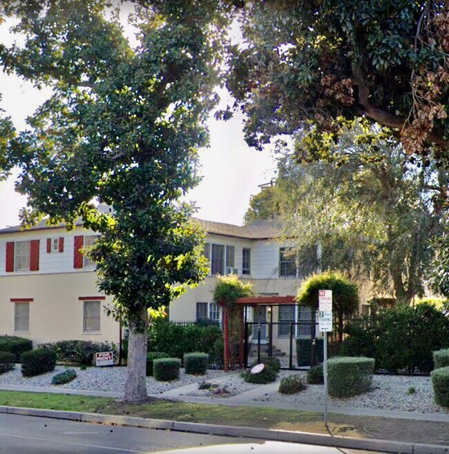 4321 Cahuenga Blvd Unit 4321, Toluca Lake, CA 91602 4321 Cahuenga