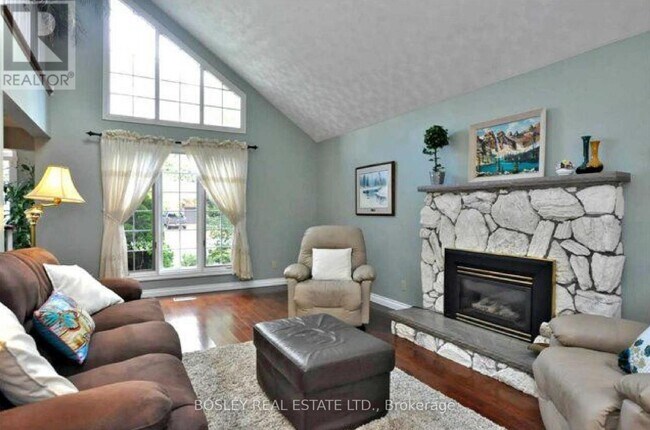 Building Photo - 114 Lorne Ave