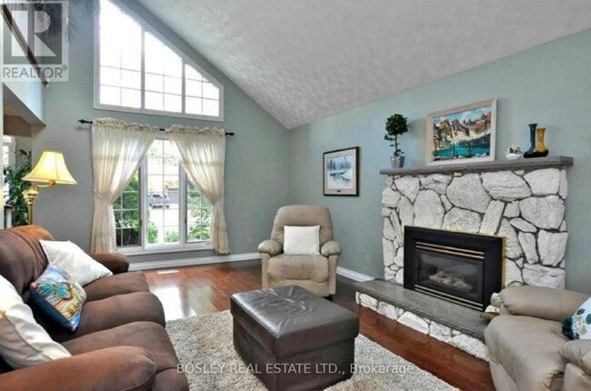 Photo du bâtiment - 114 Lorne Ave