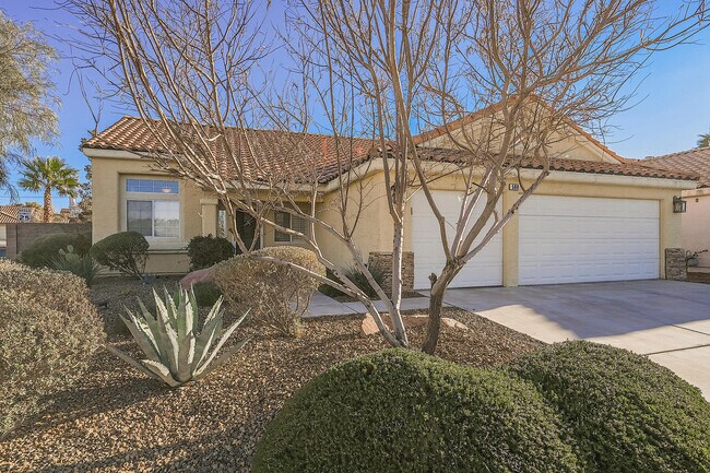 Building Photo - 588 Ione Rd