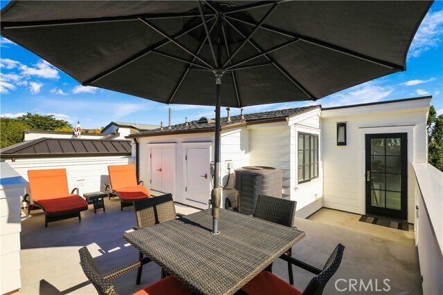 Foto del edificio - 715 Marigold Ave