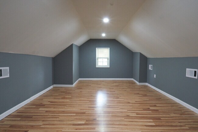 Foto del edificio - 910 N Evergreen St