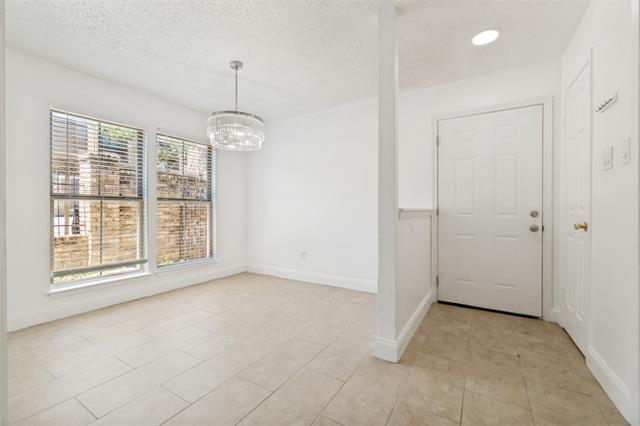 Foto del edificio - 8560 Park Ln