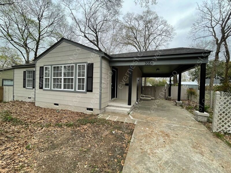Primary Photo - 3058 Windsor Ave