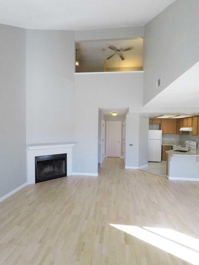 Foto del edificio - 5226 Hemlock St